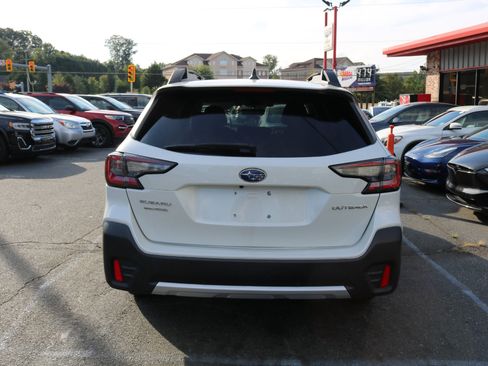 Used 2020 Subaru Outback Limited image 3