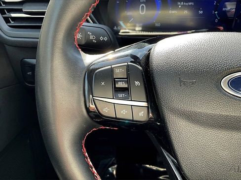 Certified 2022 Ford Escape SEL w/ SEL Stealth AWD Package image 17