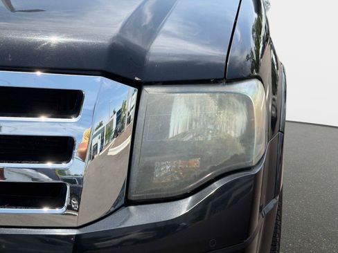 Used 2014 Ford Expedition Limited w/ Equipment Group 301A RWD image 9