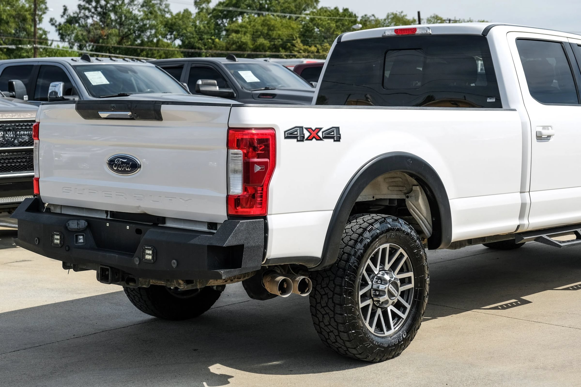 Used 2017 Ford F350 Lariat w/ Lariat Value Package AWD/4WD image 21
