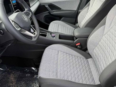 New 2026 Volkswagen Tiguan S AWD/4WD image 5