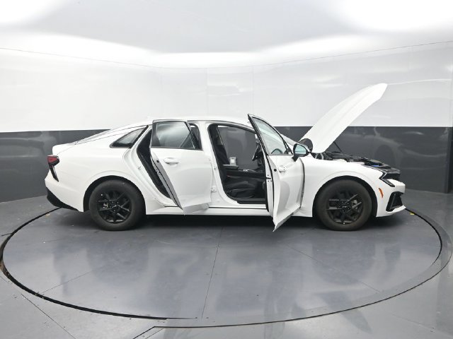 Used 2026 Kia K5 LXS FWD image 46
