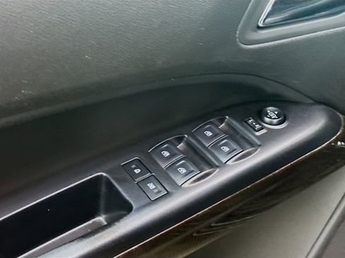 Used 2016 GMC Canyon SLT w/ Driver Alert Package image 17