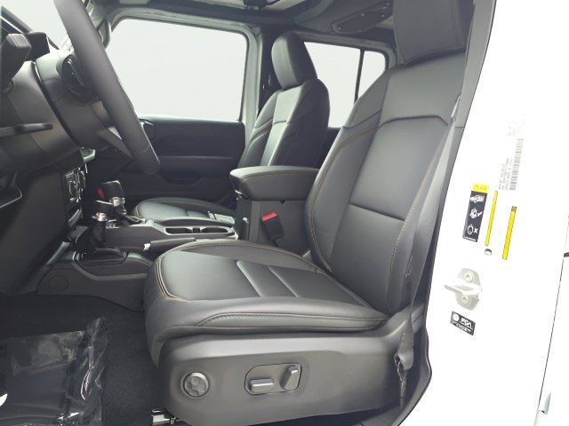 New 2026 Jeep Gladiator Sport AWD/4WD image 9