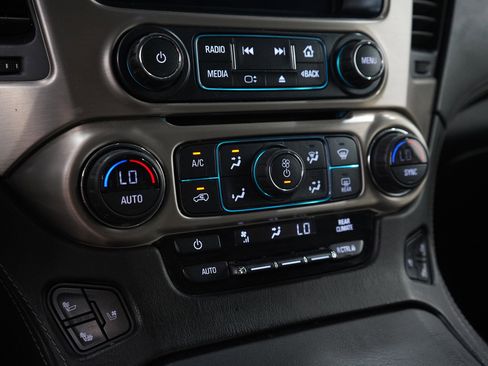 Used 2018 GMC Yukon Denali image 22
