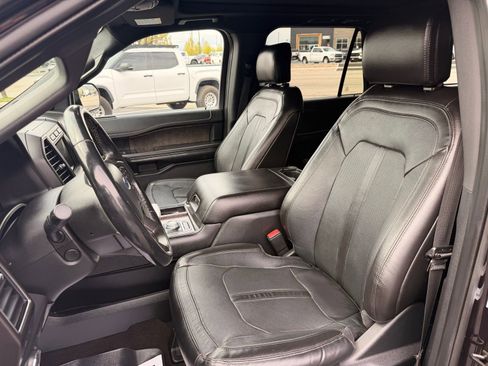 Used 2020 Ford Expedition Limited w/ Equipment Group 301A AWD/4WD image 12