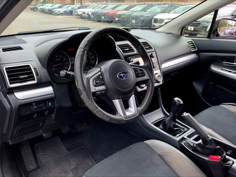 Used 2017 Subaru Crosstrek 2.0i Premium image 14