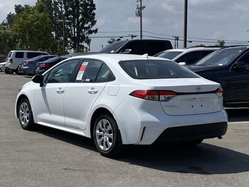 Used 2026 Toyota Corolla LE image 4