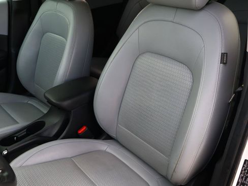 Used 2019 Hyundai Kona Ultimate FWD image 12