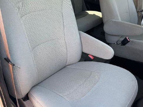 Used 2008 Ford E-350 and Econoline 350 XLT RWD image 24
