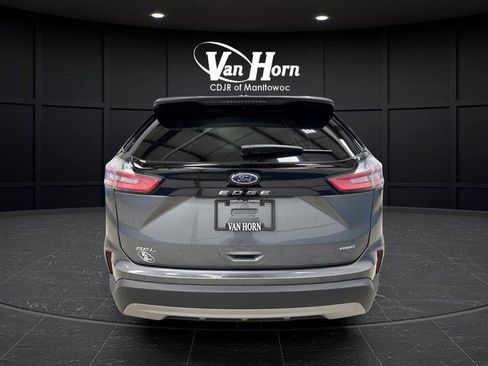 Used 2024 Ford Edge SEL image 12