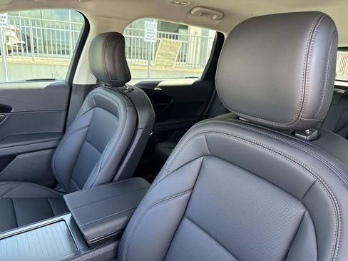 New 2026 Lincoln Nautilus Premier AWD/4WD image 21