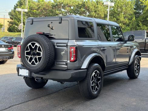 Used 2024 Ford Bronco Outer Banks AWD/4WD image 9
