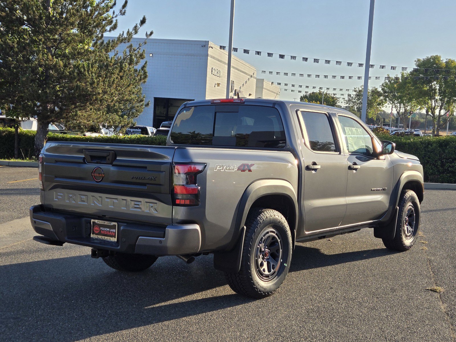 New 2027 Nissan Frontier PRO-4X w/ Tow Package AWD/4WD image 7