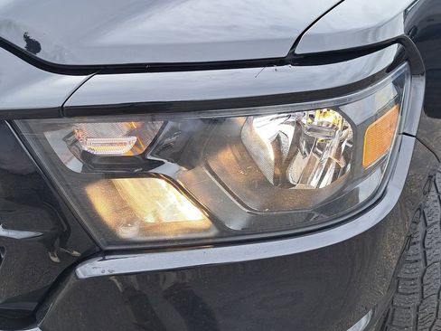 Used 2021 RAM 1500 Big Horn AWD/4WD image 30