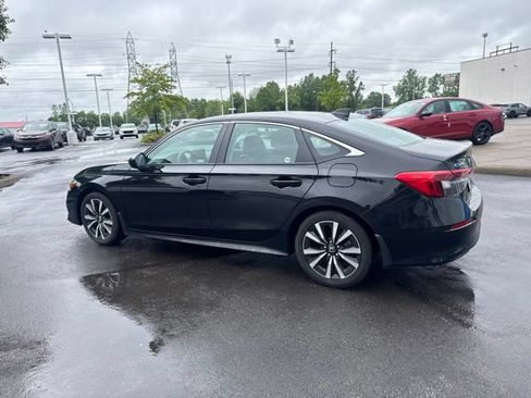 Used 2024 Honda Civic EX image 12