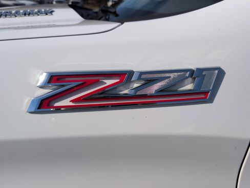 Used 2020 Chevrolet Silverado 1500 LTZ image 3