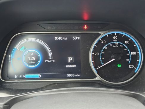Used 2024 Nissan Leaf S FWD image 19