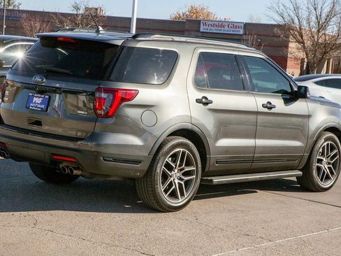 Used 2019 Ford Explorer Sport w/ Equipment Group 401A AWD/4WD image 5