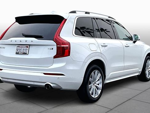 Used 2019 Volvo XC90 T5 Momentum image 12