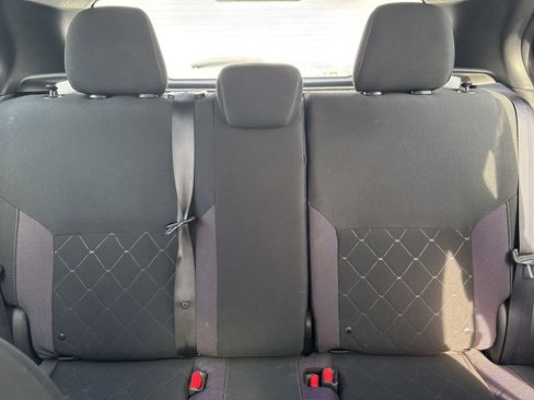 Used 2019 Nissan Kicks SV image 13