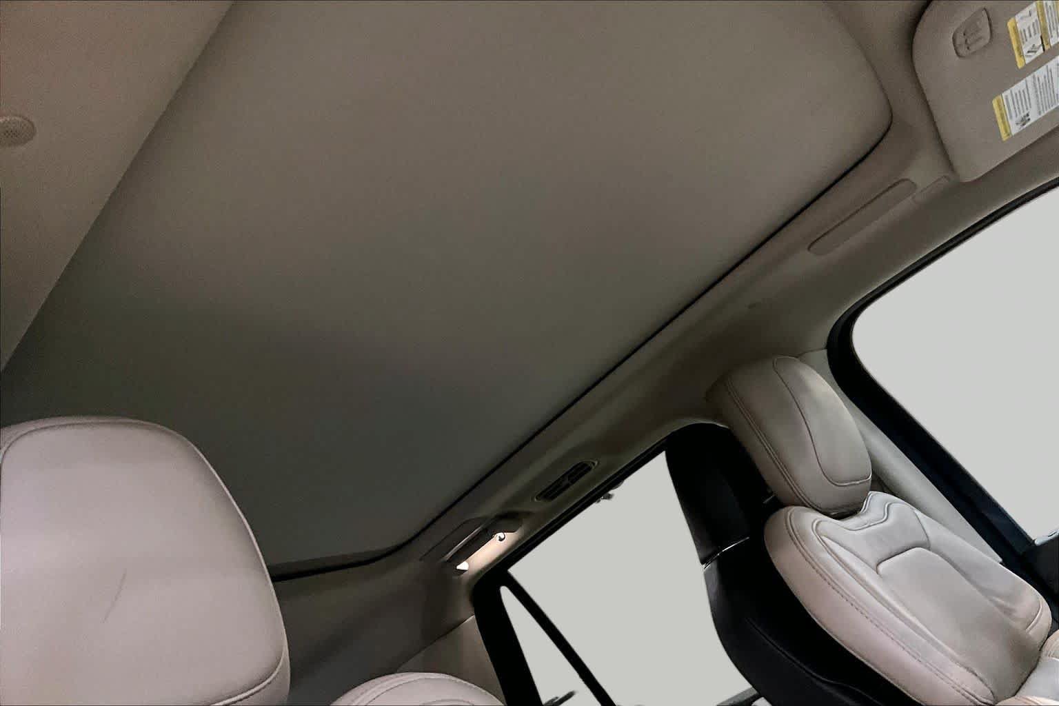 Used 2022 Lincoln Navigator Reserve AWD/4WD image 13