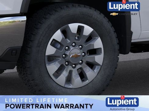 New 2026 Chevrolet Silverado 3500 LT image 10