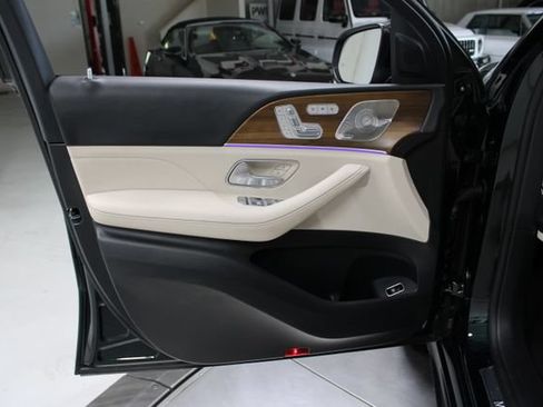 Used 2025 Mercedes-Benz GLE 450 4MATIC Coupe w/ Acoustic Comfort Package image 39