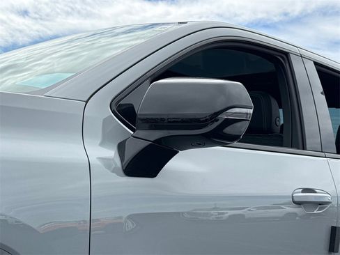 New 2025 GMC Sierra EV Denali image 12