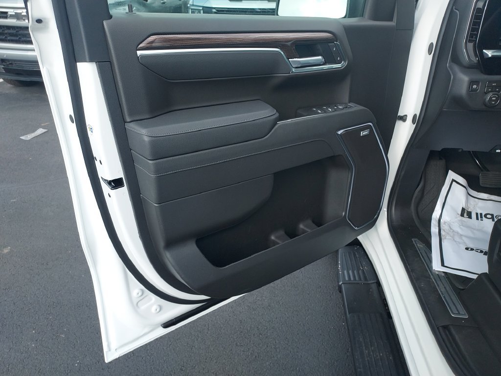 New 2026 Chevrolet Silverado 1500 RST AWD/4WD image 11