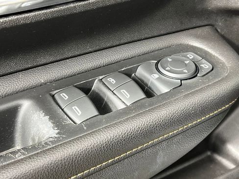 Used 2019 GMC Terrain SLE w/ Driver Convenience Package image 18