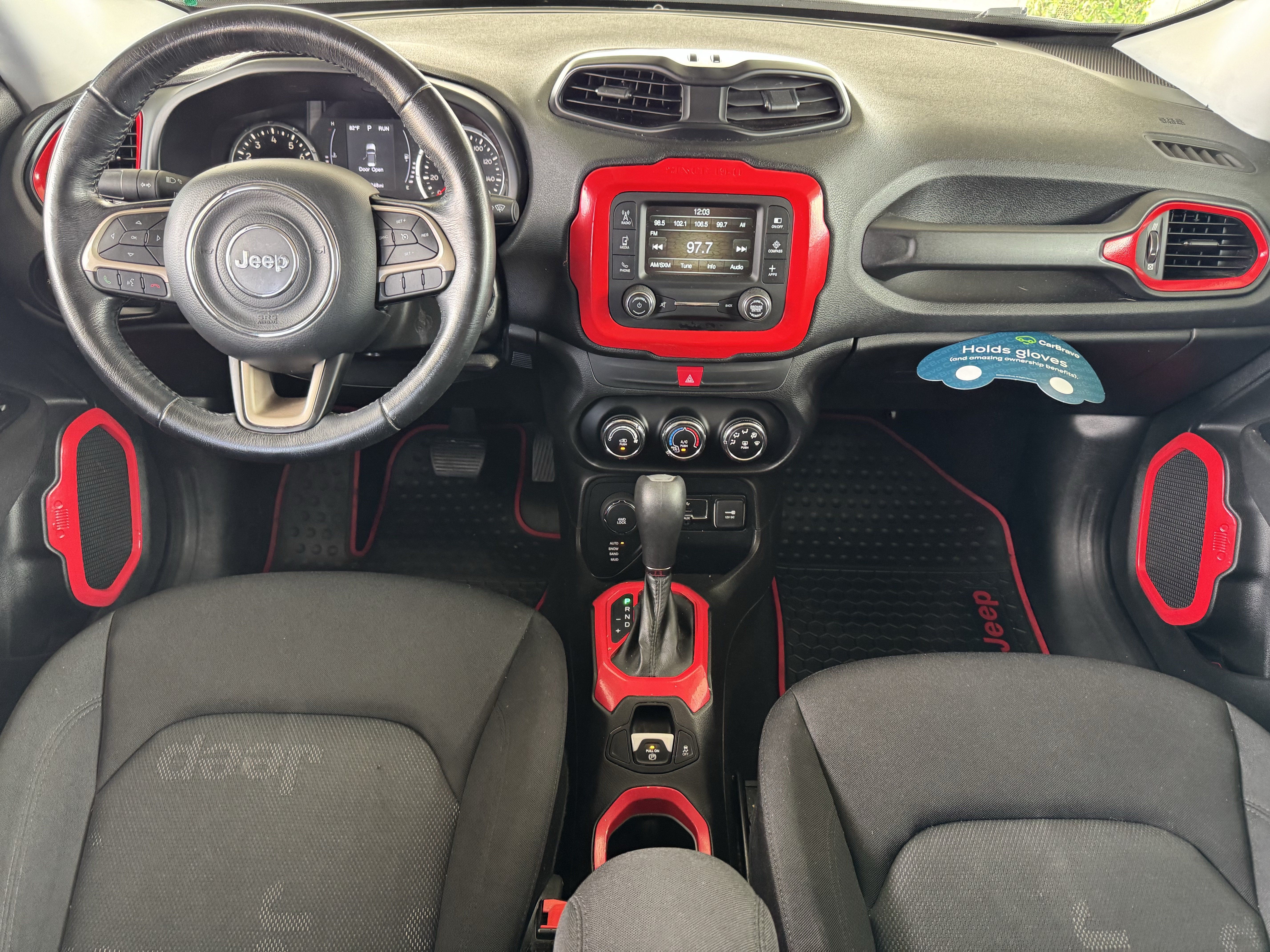 Used 2017 Jeep Renegade Latitude AWD/4WD image 17
