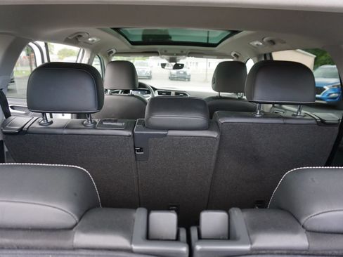Used 2022 Volkswagen Tiguan SE FWD image 15