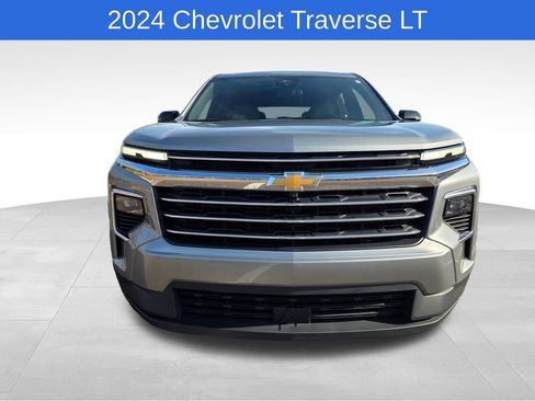 Certified 2024 Chevrolet Traverse LT image 9