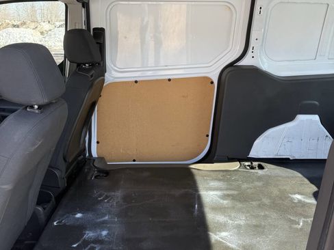 Used 2019 Ford Transit Connect XL image 15