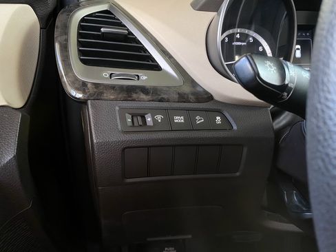 Used 2017 Hyundai Santa Fe Sport image 13