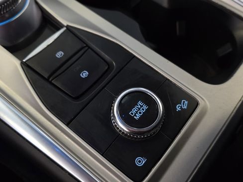 Used 2023 Ford Explorer XLT w/ Equipment Group 202A image 23