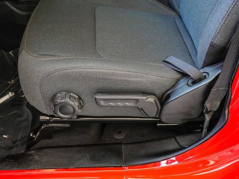 Used 2024 Jeep Wrangler Unlimited AWD/4WD image 19
