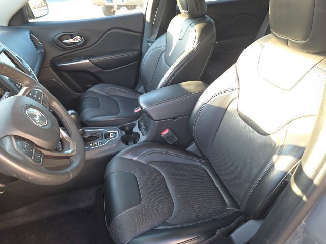 Used 2022 Jeep Cherokee Latitude Lux AWD/4WD image 12