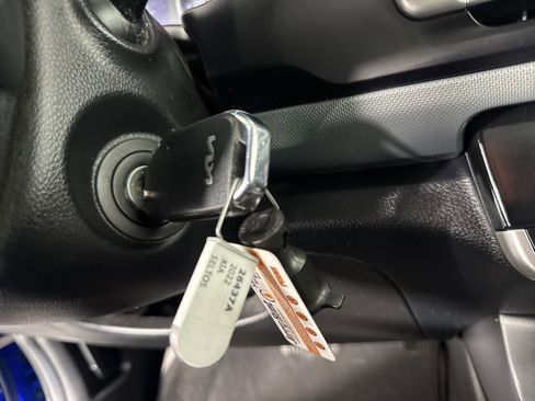 Used 2022 Kia Seltos LX image 17