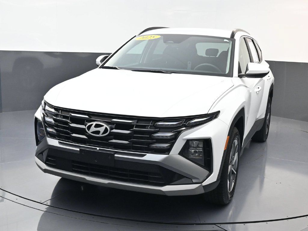 Certified 2025 Hyundai Tucson SEL AWD/4WD image 8