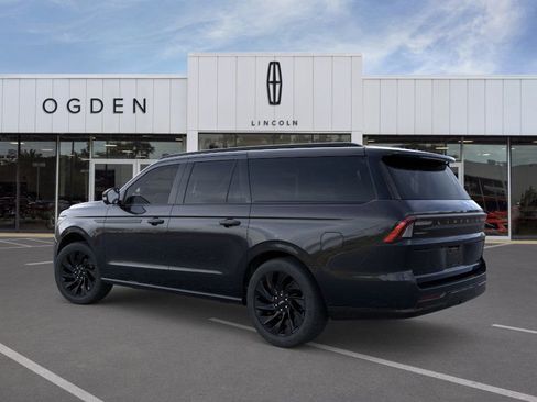 New 2025 Lincoln Navigator L Reserve w/ Jet Appearance Package image 4