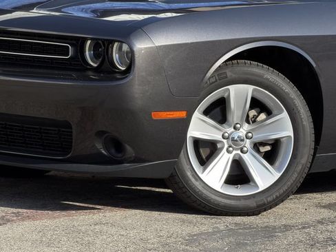Used 2023 Dodge Challenger SXT RWD image 8