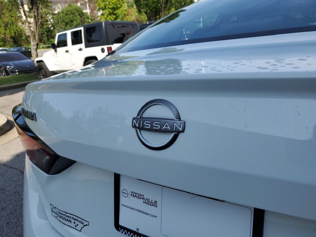Certified 2025 Nissan Altima 2.5 SV FWD image 6