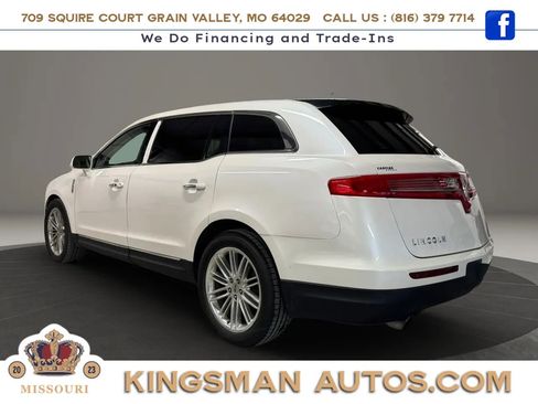 Used 2019 Lincoln MKT AWD image 10