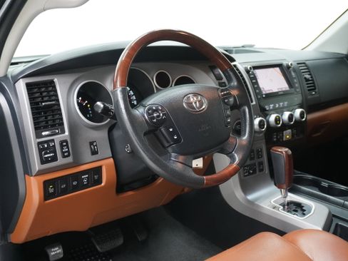 Used 2013 Toyota Sequoia Platinum image 8