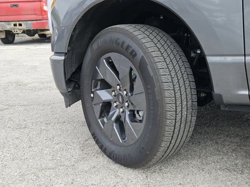 Certified 2025 Ford F150 Lightning Lariat image 34