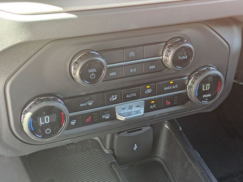 Used 2025 Ford Bronco Outer Banks AWD/4WD image 26
