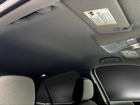 Used 2022 Chevrolet Equinox LS w/ LS Convenience Package image 19