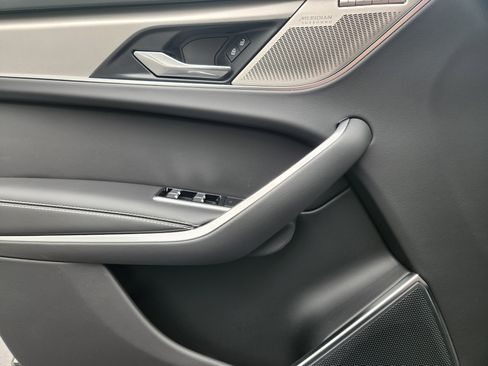 New 2026 Jaguar F-PACE R-Dynamic S image 13